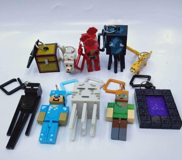 Minecraft Action Figure and Keychain - Image 5